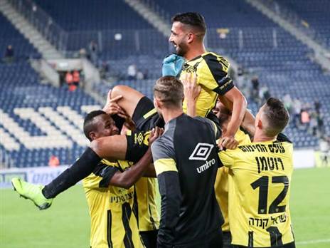 אדרי בזמנים יפים בבית“ר (דני מרון)