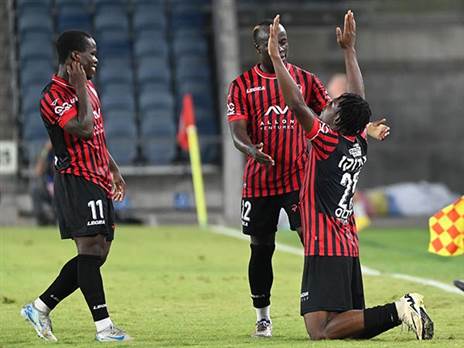 “מועדון מדהים“ (ברני ארדוב)