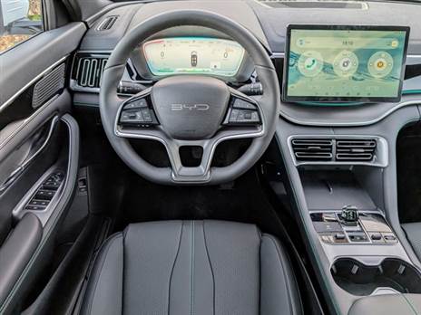 הנדסת אנוש טובה יחסית, למרות השימוש הנרחב במסך המגע