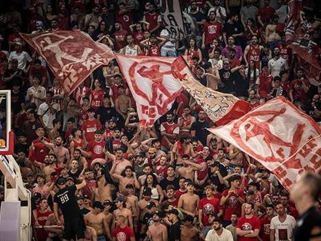 אוהדי הפועל ת“א (עודד קרני)