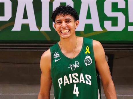 מחווה מרגשת (צילום: פיאסאס)