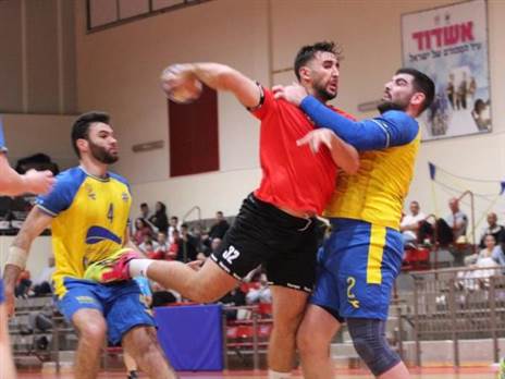 המפגש הקודם בין מכבי והפועל ראשל“צ (איתי אניג`ר)