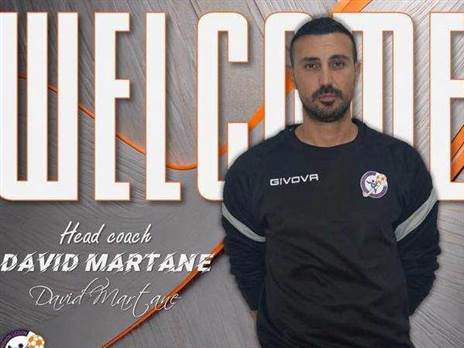 התחלה חדשה. דוד מרטן (אלן שיבר)