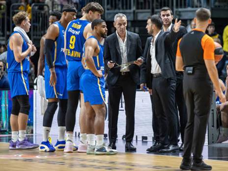 בחזרה למסלול (GETTY)