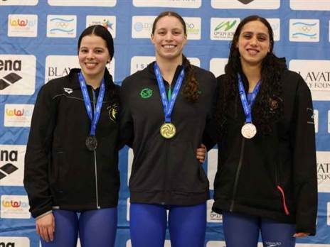 פודיום 100 נשים חופשי (צילום: גלעד קוולרצ`יק, איגוד השחייה)