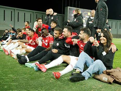 היחידה שנראית כמו אלופה (אלן שיבר)