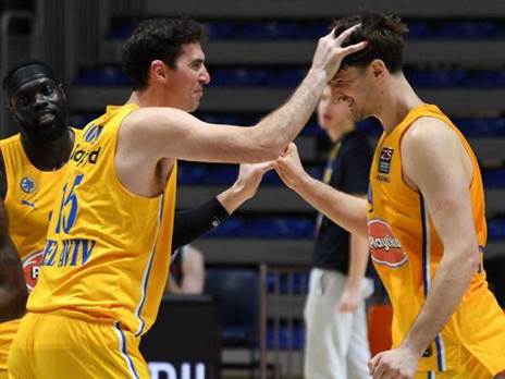 הצהובים חוגגים ניצחון שלישי ברציפות ביורוליג (GETTY)