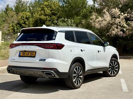 90 ק“מ רשמיים על סוללה מלאה, בתנאי אמת הגענו ל-70 ק“מ מכובדים למדי