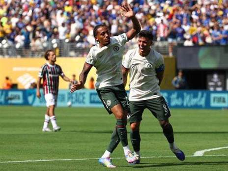 כוכב כדורגל (Getty)