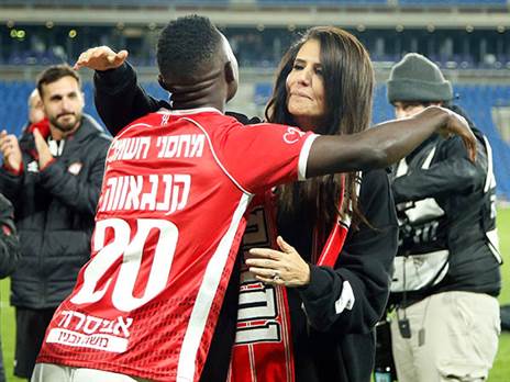 נשאר. קנגוואה וברקת (צילום: אלן שיבר)