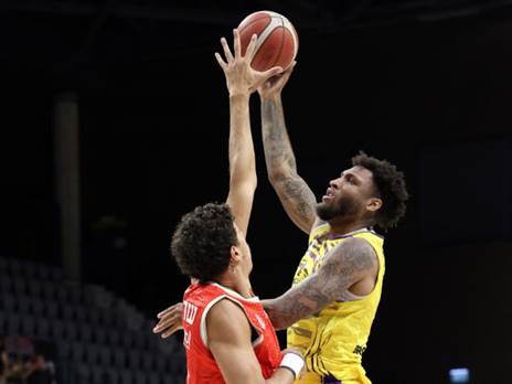 וכך גם התעלות הגנתית בסיום (אלן שיבר)