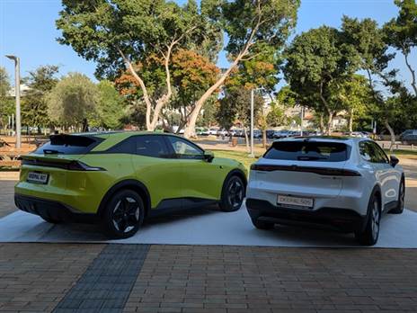 אח קטן ל-S07 והדמיון ניכר