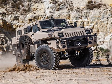 פראמאונט מראודר - אם עוד לא צפיתם בפרק שלו ב“טופ גיר“, אתם חייבים