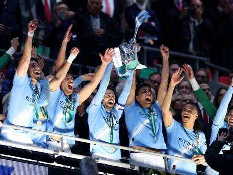 סיטי גברה 0:2 על ארסנל וזכתה בגביע הליגה