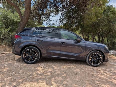 תופס את משבצת הקופרה אטקה כ-C-SUV הקלאסי שגם גדול מהפורמנטור