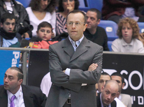 חזר לנצח. שמיר (אלן שיבר)