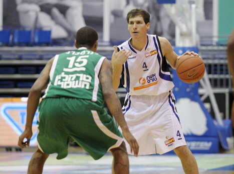 לביא מול לנדסברג, כל הנטל עליו (אתר המנהלת)