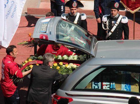 ארונו של מורוסיני ז"ל (gettyimages)