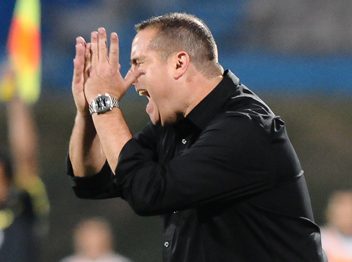 ייאלץ להתרגל ליציע. רן בן שמעון