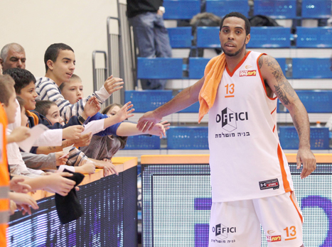 קיצ'ן. השתדרג (אלן שיבר)