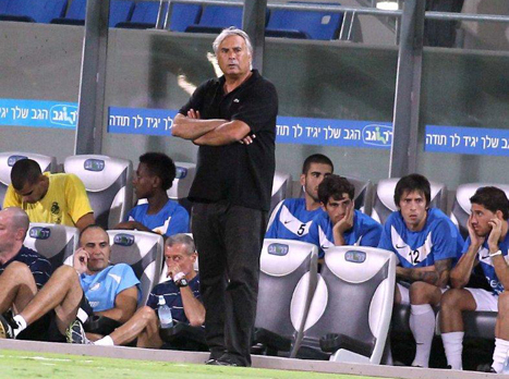 מחכה למשחק העונה שלו. יוסי מזרחי (אלן שיבר)