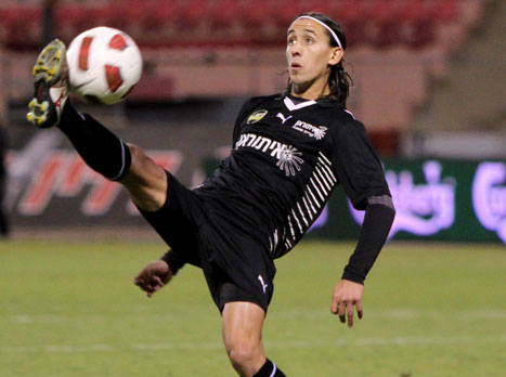 רוצ'ט, יקבל קרדיט בהרכב