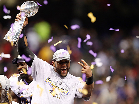 לואיס, הגביע כמעט הלך לאיבוד (GETTYIMAGES)