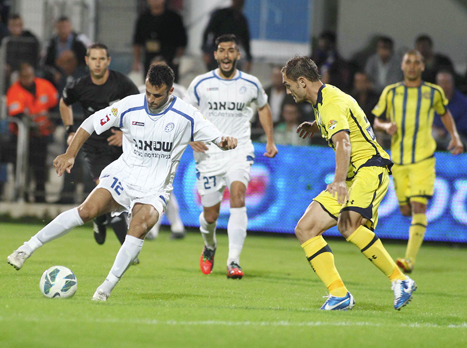 מכבי מול רמה"ש במשחק הקודם בגרונדמן (אלן שיבר)