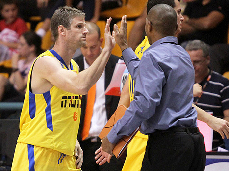 עוזר חדש, עוזר ישן? שטיין עם שארפ (קובי אליהו, וואלה!)