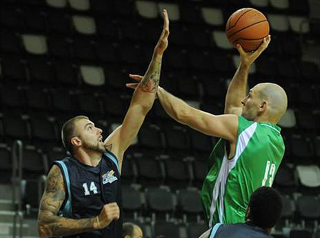 קזרנובסקי מול קוז'יקרו, מאבק רציני (עמרי שטיין, מכבי חיפה)