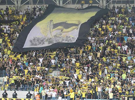 המשטרה לא באה לקראתם. אוהדי בית"ר (אלן שיבר)