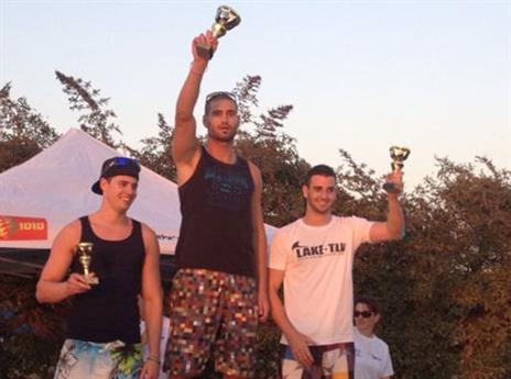 שוב בראש הפודיום. נדב אטיב (צילום: שלומי אטיב, התאחדות אילת)