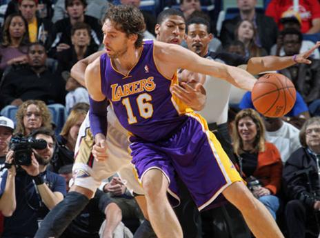 פעם זה לא היה קורה. דייויס עוצר את גאסול (gettyimages)