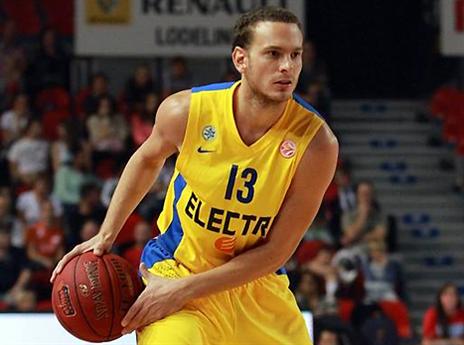 באיזה צבע הוא יחליף את הצהוב? נעימי (מכבי ת"א, האתר הרשמי)