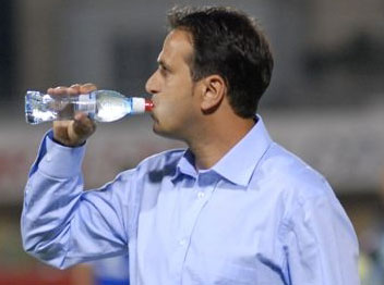 יזדקק להרבה בקבוקי מים...