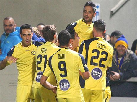 יצחקי מעל כולם, ומגיע לו