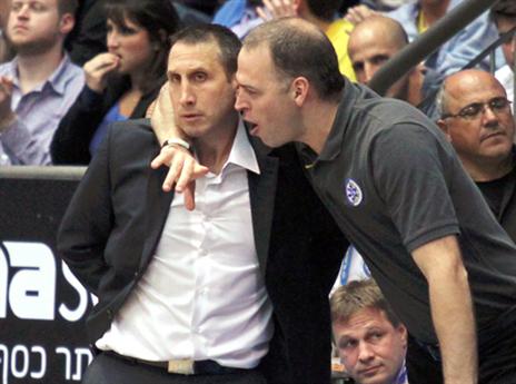 שלף. מבט מפנים על מכבי (אלן שיבר)