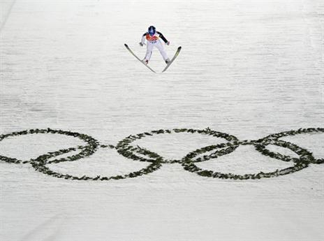 פטר פרבץ הסלובני חגג גם הוא עם הכסף. איזה ענף פוטוגני, אה?