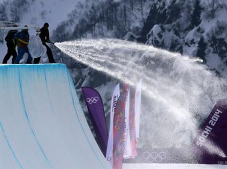 אה, לפחות ב-Halfpipe למדו את הלקח. זה שלג מאמריקה?