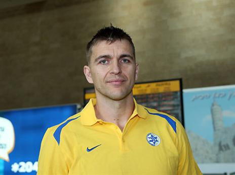 "בן אדם משכמו ומעלה". ז'יז'יץ'