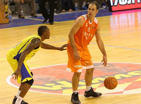 זה היה היום שלו. טפירו (מנהלת הליגה)