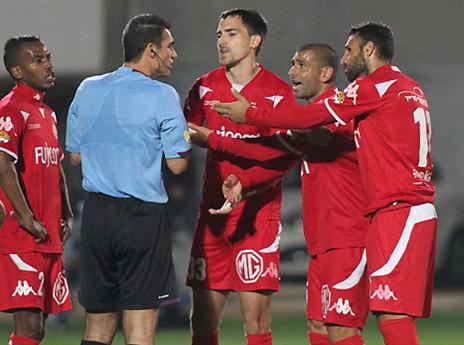 שיבואו בטענות לדגני. שחקני הפועל ת"א (יוסי שקל)