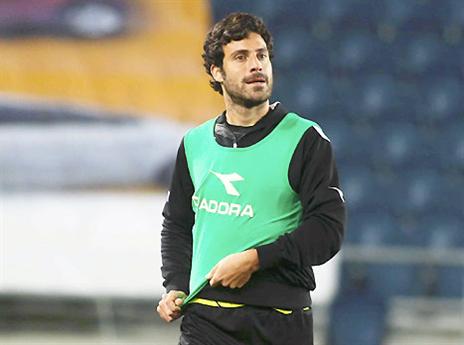 לא מה שרואים בטלוויזיה. טונייס (אלן שיבר)