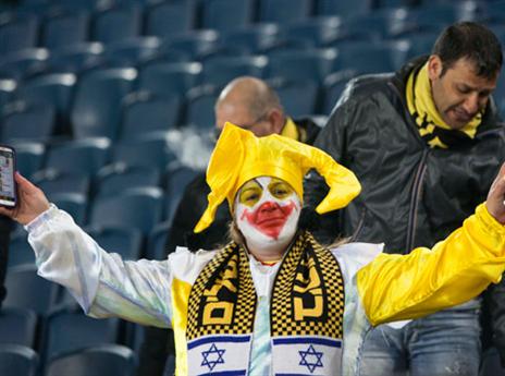 מזל שאביגיל שמרה על חוש ההומור