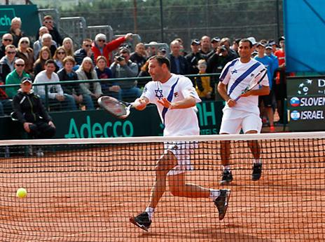 אנדיוני. מחזיקים את הנבחרת על הגב (עפרה פרידמן, איגוד הטניס)