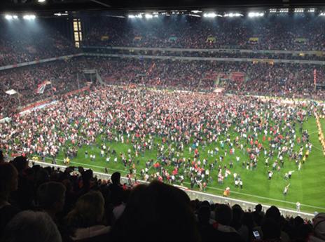 הפריצה לכר הדשא. התחיל כבלאגן, נמשך בסדר מופתי