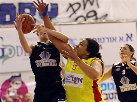 כוכבת. אדאמס