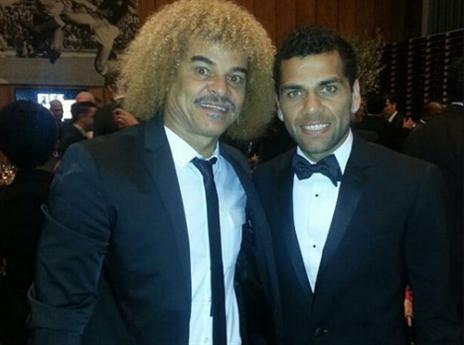 אפילו כוכב העבר קרלוס ואלדראמה הביע תמיכה