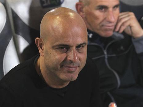 נתן חופש. אבוקסיס