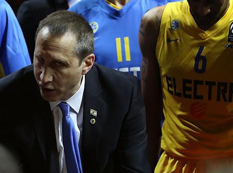 דייויד בלאט קיבל את המתנה הזו. המאמן ממשיך לחצוב הישגים מהשחקנים שלו